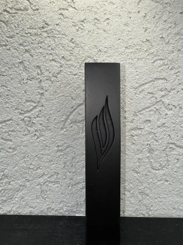 בית מזוזה שחור קלאסי