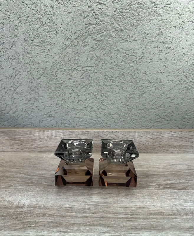 פמוטי "רוז גולד"