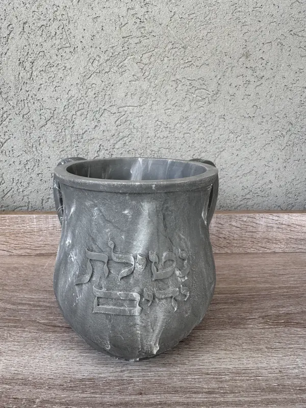 נטלה מפוארת "בטון פולימרי"