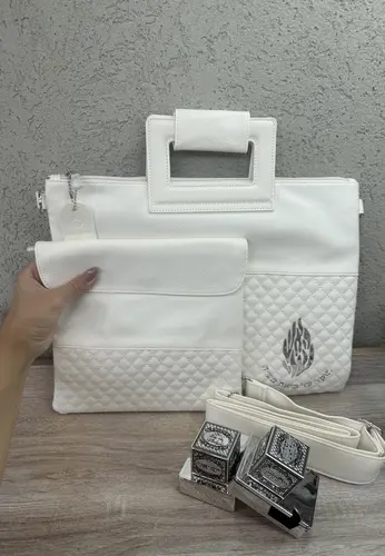 סט תיקים טלית תפילין דגם " האש שלי " לבן