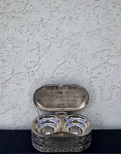 פמוטים ניידים לנסיעה נדירים